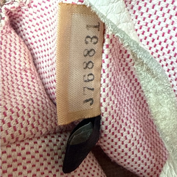 Dooney & Bourke Marchesa Cream Pebbled Arnella Leather Pink Piping Handbag - Picture 9 of 9